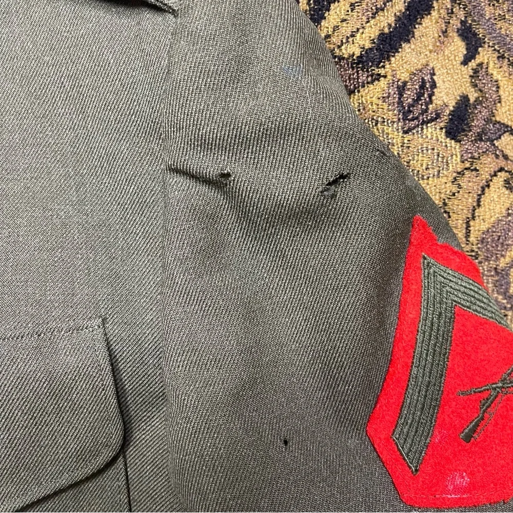 Vtg Military MAN'S WOOL SERGE GREEN Jacket WITH BELT Size 34 - Picture 4 of 10